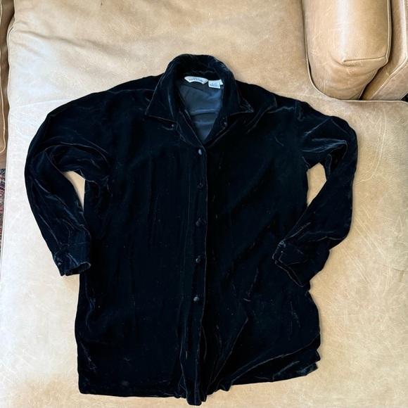 AKA Eddie Bauer Velvet Button Up Top Tunic Blouse Rayon Silk Black Size Small - Picture 1 of 7
